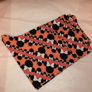 Lularoe Minnie Head leggings!